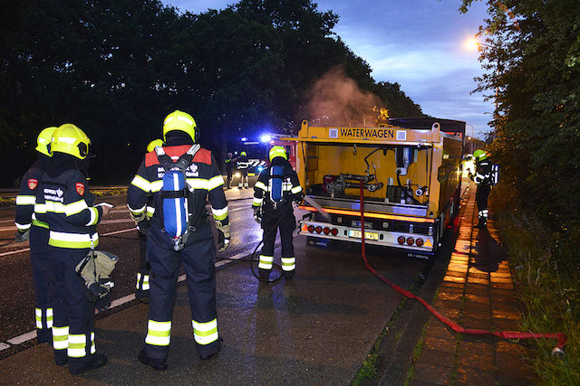 2017/138/20170706-22u19 GB 010 Brand wegvervoer Robert Kochstraat.jpg